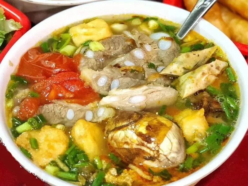 Top 10 quán bún riêu ngon Hà Nội được dân sành ăn khuyên đi