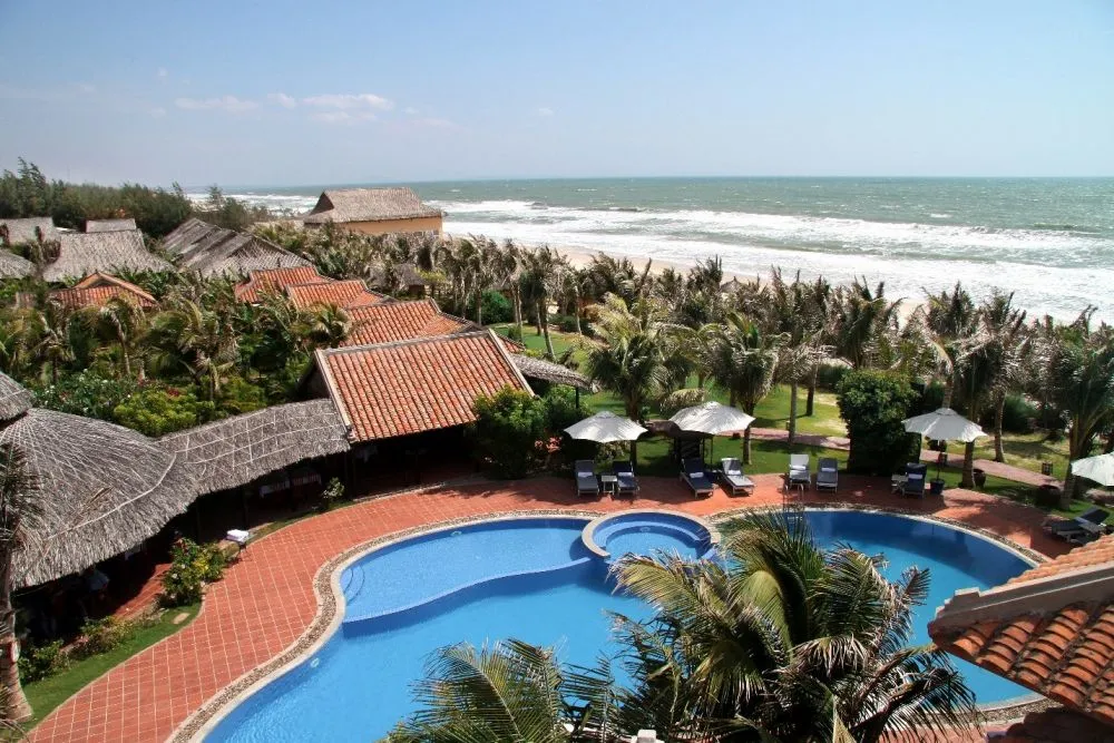 Top 5 khu resort Hải Tiến view đẹp đẳng cấp nhất 2024