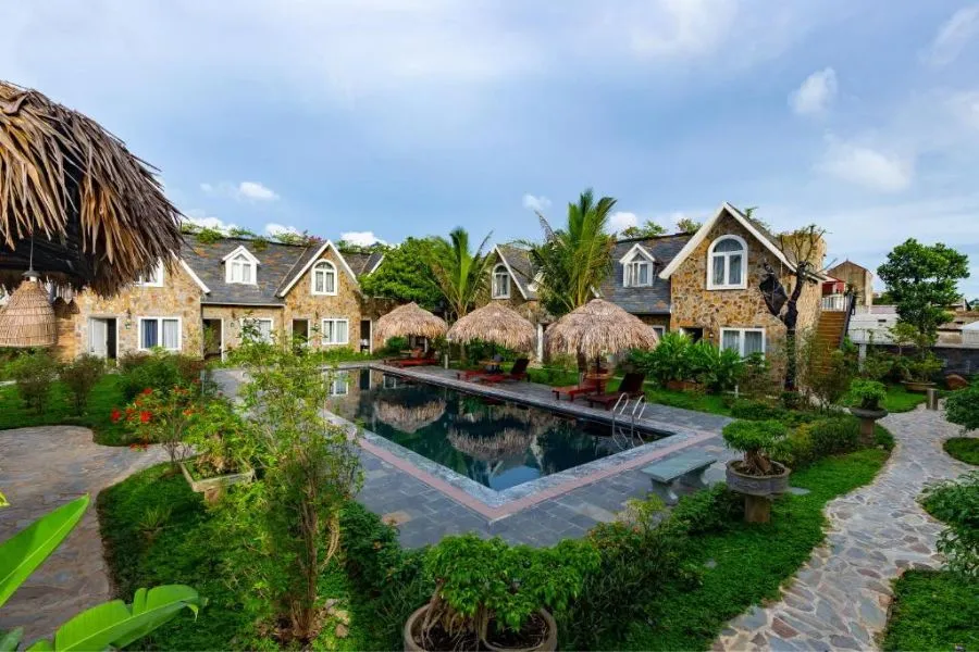 Top 5 Resort Ninh Bình gần Hang Múa đẳng cấp nhất phố núi