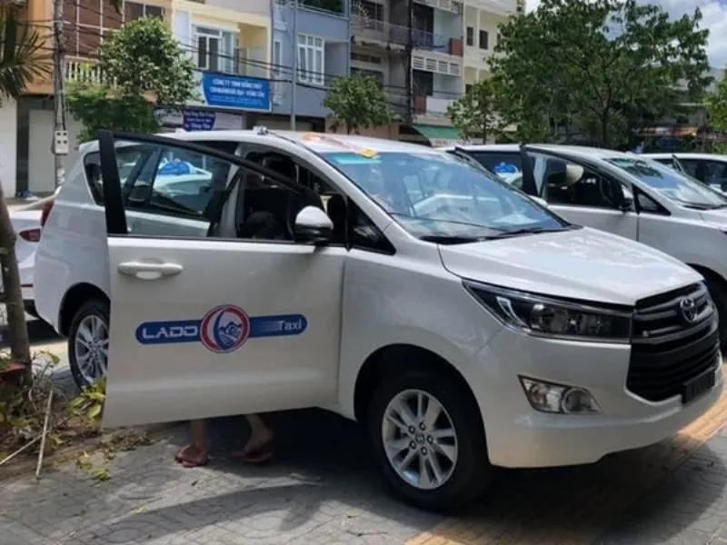 Top 7 hãng taxi sân bay Phù Cát được hành khách đánh giá cao