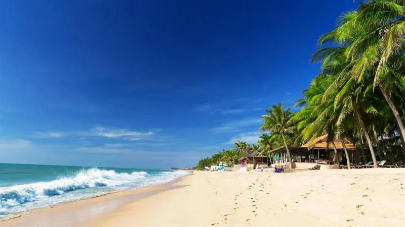 Top 8 bãi biển Phan Thiết, Mũi Né lý tưởng để trốn nóng ngày hè