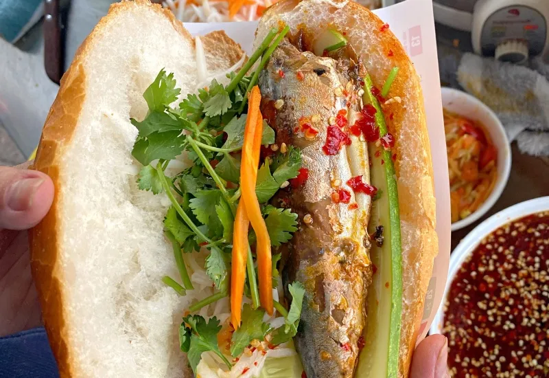 Top 9 tiệm bánh mì Sài Gòn nổi danh và thơm ngon nức tiếng