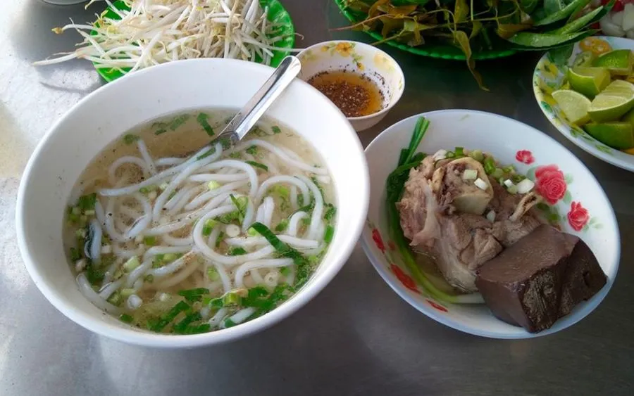 Top quán bánh canh Trảng Bàng ở Tây Ninh ngon có tiếng