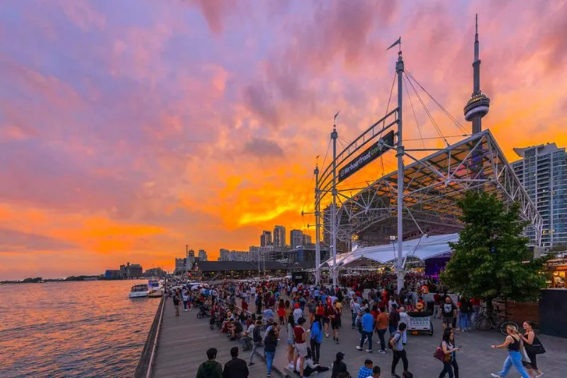 Toronto thành phố đông dân đa văn hóa hàng đầu thế giới