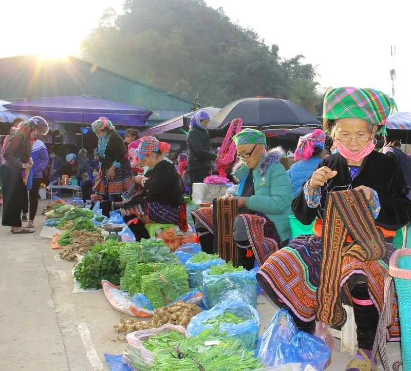 Trải nghiệm chợ phiên, nét đẹp văn hóa của vùng cao