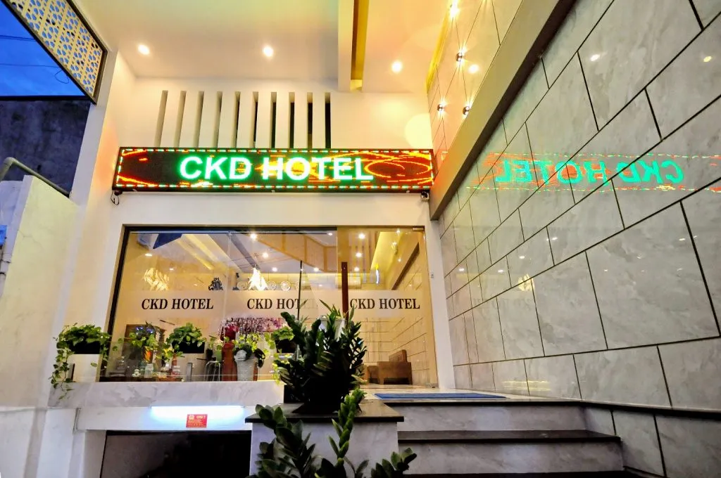 Trải nghiệm CKD Nha Trang Hotel 3 sao ven biển thời thượng