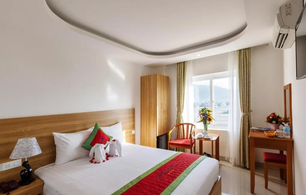 Trải nghiệm khách sạn Siren Flower Hotel 3 sao được đánh giá cao tại Nha Trang