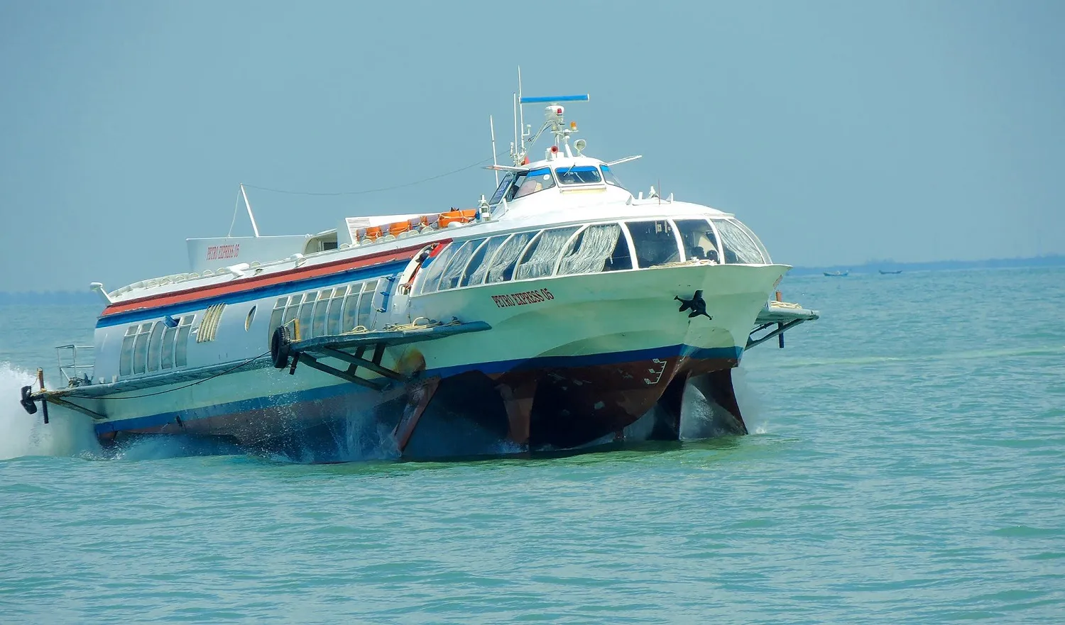 Trải nghiệm không mới nhưng cực chất lượng với tàu cánh ngầm đi Vũng tàu