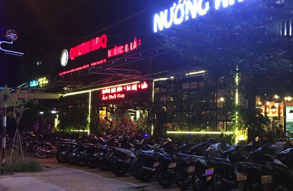 Trải nghiệm Queen BBQ Buffet với menu đồ ăn cực đa dạng