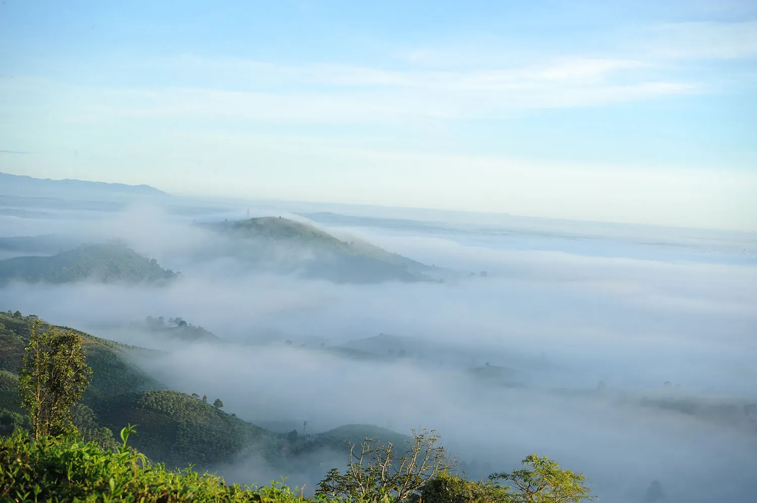 Trải nghiệm săn mây trên Mỏ đá Đại Lào Bảo Lộc cực chill