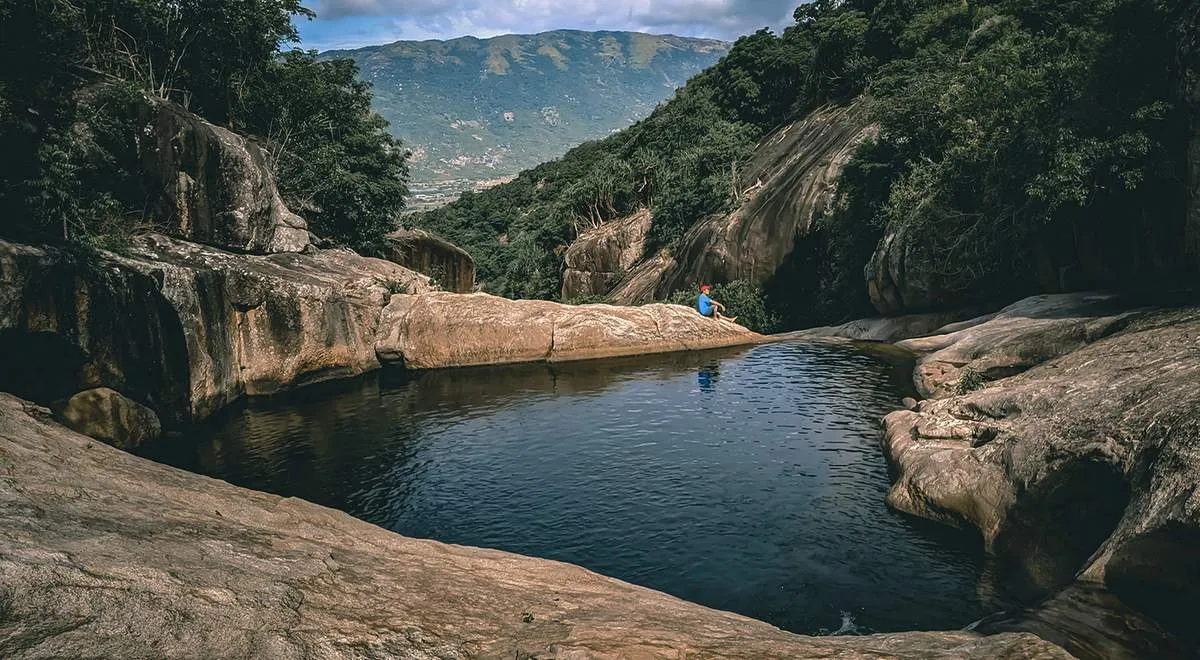 Trải nghiệm trekking hồ Vô Cực Ninh Thuận với hành trình khó quên