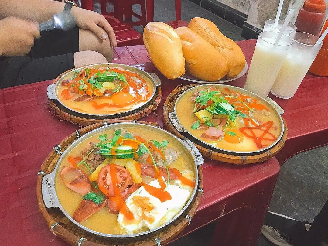 Trải nghiệm từ A-Z Food tour Hải Phòng 2N1Đ