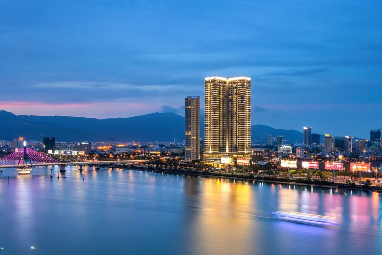 Trải nghiệm Vinpearl Condotel Riverfront Da Nang phồn hoa bên dòng sông Hàn