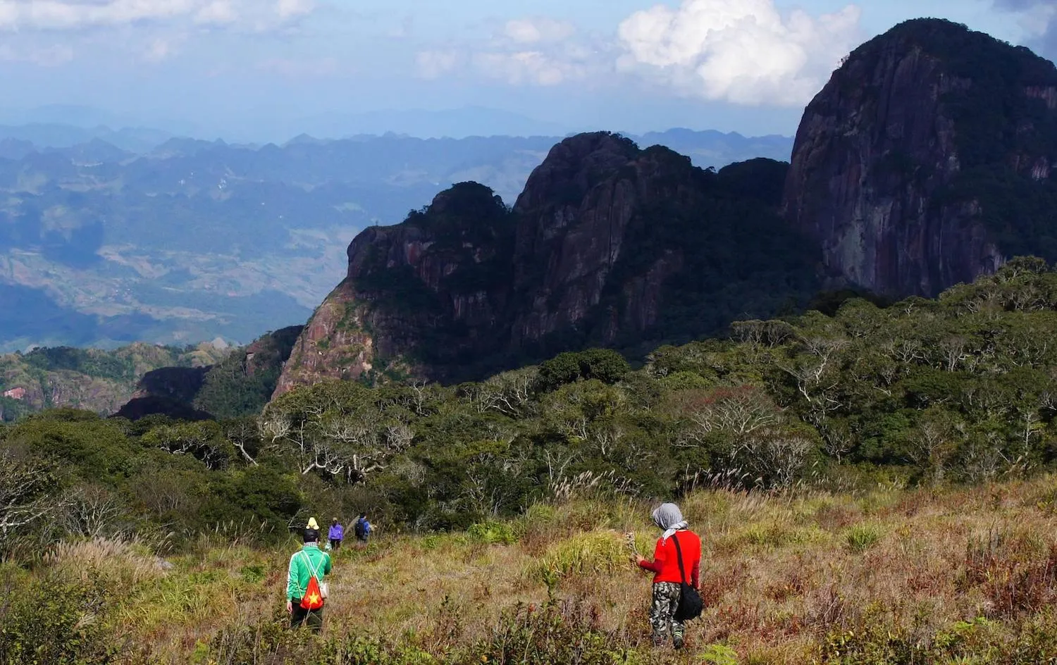 Trekking Pha Luông – Hành trình chinh phục nóc nhà Mộc Châu