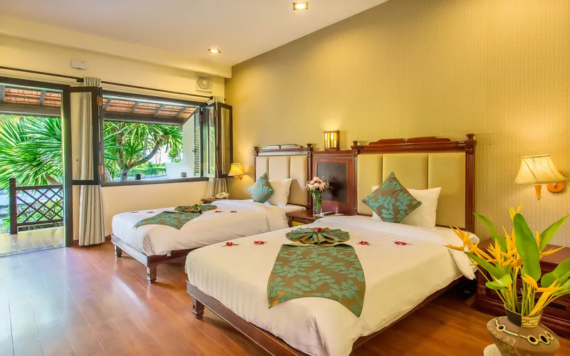 Tropical Beach Hoi An Resort – Vẻ đẹp thiên nhiên xanh mát tại khách sạn 4 sao