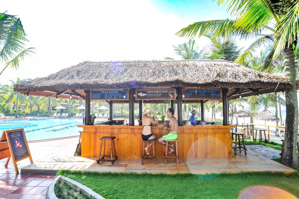 Tropical Beach Hoi An Resort – Vẻ đẹp thiên nhiên xanh mát tại khách sạn 4 sao