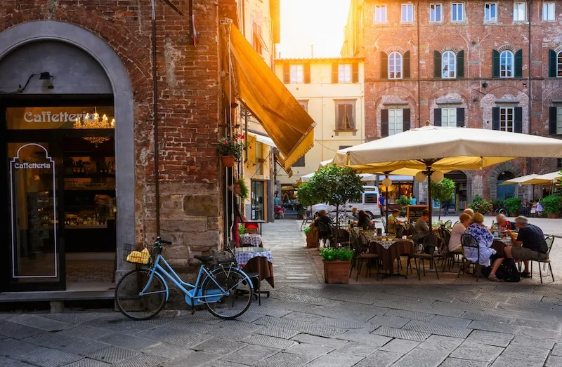 Tuscany, vùng đất lãng mạn của hoa hồng và rượu vang