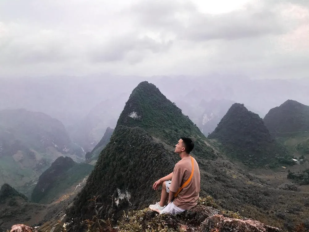 Vách đá thần Hà Giang – Từ A đến Z trải nghiệm trekking hiểm trở
