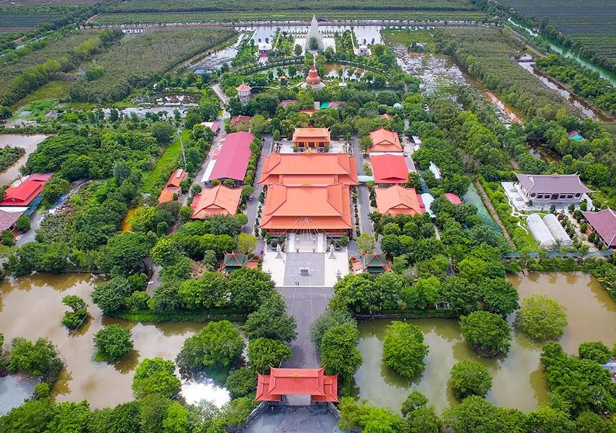 Vãn cảnh Thiền viện Trúc Lâm Chánh Giác, ngôi chùa lớn nhất Tiền Giang