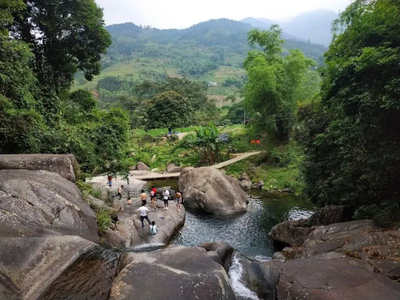 Về Bình Liêu chiêm ngưỡng thác Khe Vằn ba tầng cực kỳ nổi tiếng