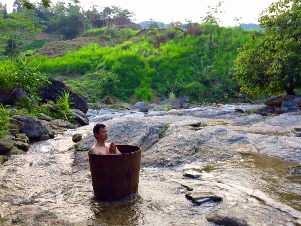 Về Hà Giang khám phá địa điểm mới – Suối khoáng Quảng Nguyên