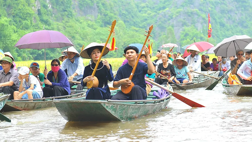 Về Ninh Bình tham gia lễ hội Đức thánh Quý Minh Đại Vương