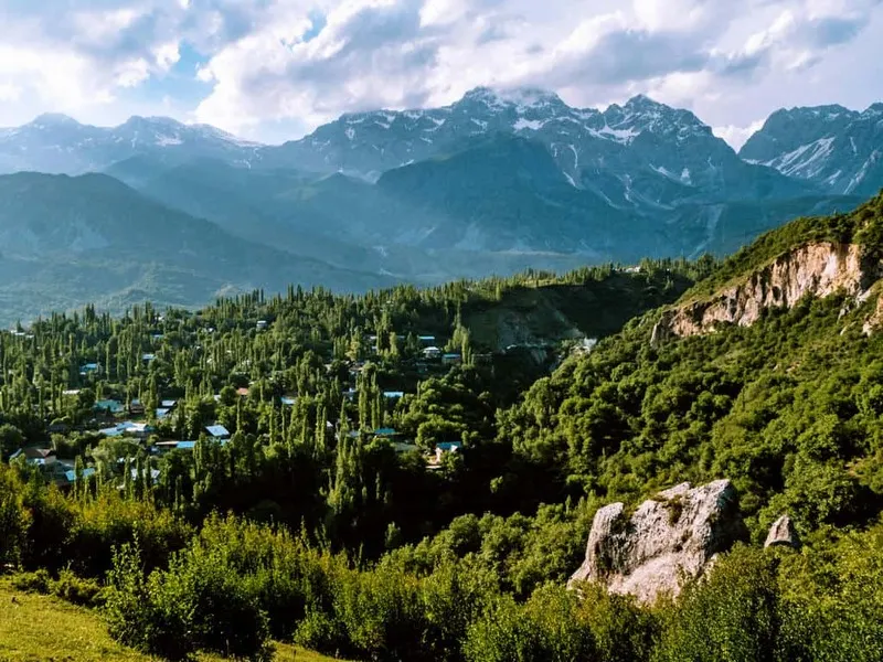 Vén màn Kyrgyzstan, khám phá miền đất hoang sơ ở Trung Á