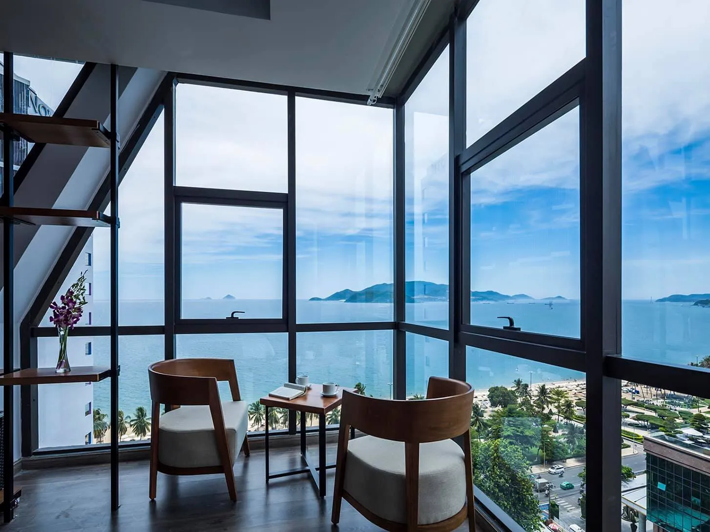 Venue Hotel Nha Trang, lối kiến trúc đón trọn làn gió tươi mát