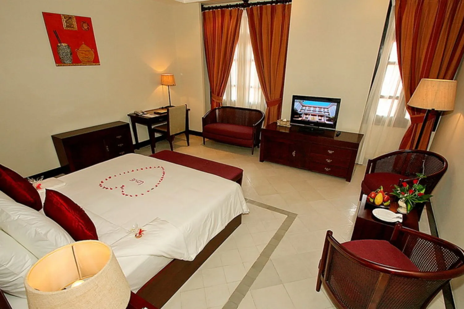 Villa Hue Hotel dáng vẻ sang trọng giữa lòng cố đô