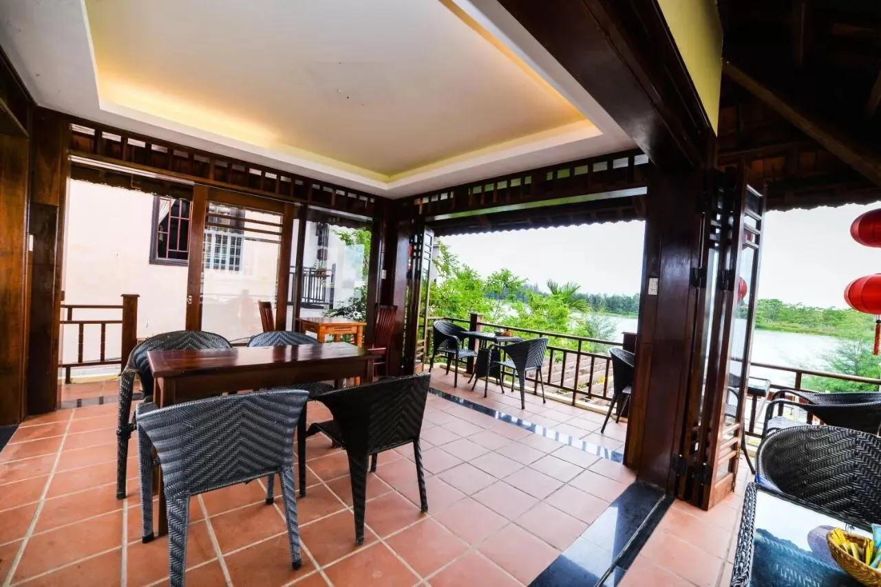 Villa Orchid Garden Riverside Hoi An – Khách sạn 3 sao dành cho những tín đồ thích rượu vang