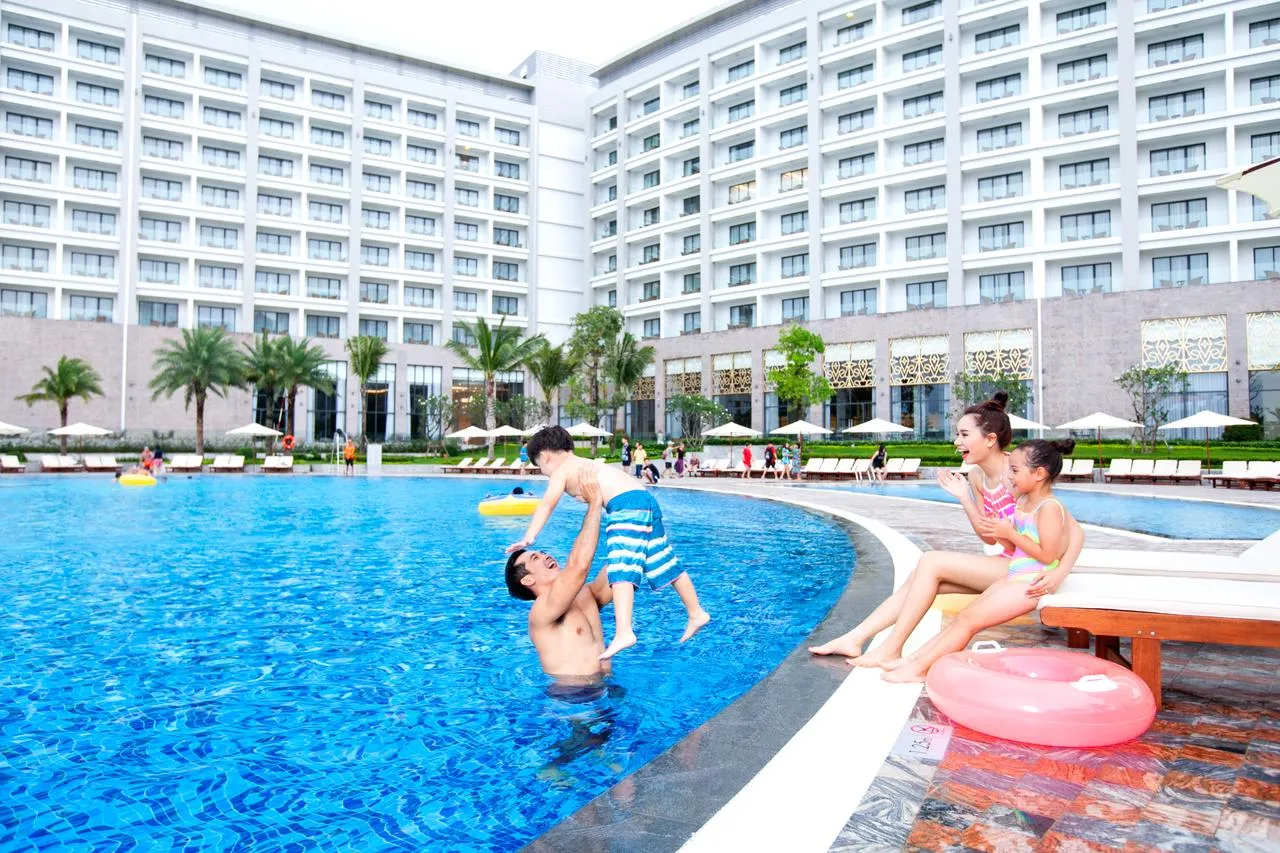 VinOasis Phú Quốc – Resort Phú Quốc 5 sao có công viên nước riêng biệt