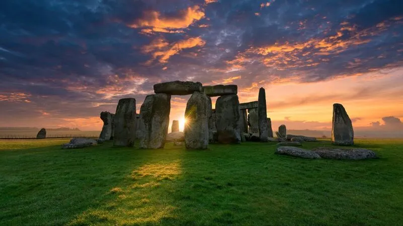 Vòng tròn đá Stonehenge Anh, nơi bí ẩn chưa được giải mã