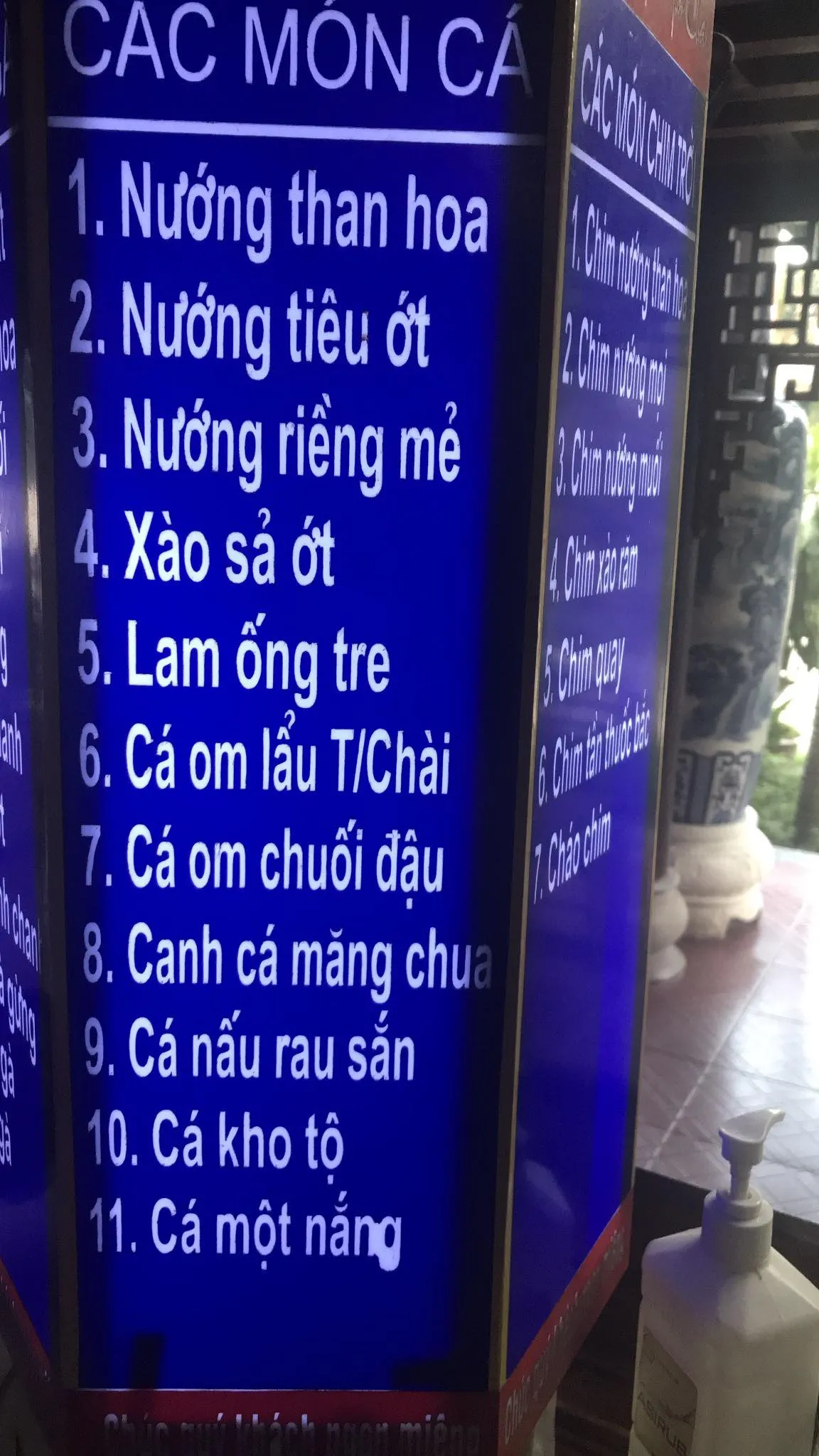 Vừa ăn vừa ngắm view sông, sao lại không với Nhà hàng Thuyền Chài