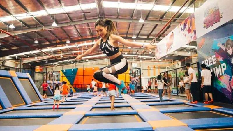 Vui chơi tại Jump Arena Hà Nội review khu Trampoline nổi tiếng