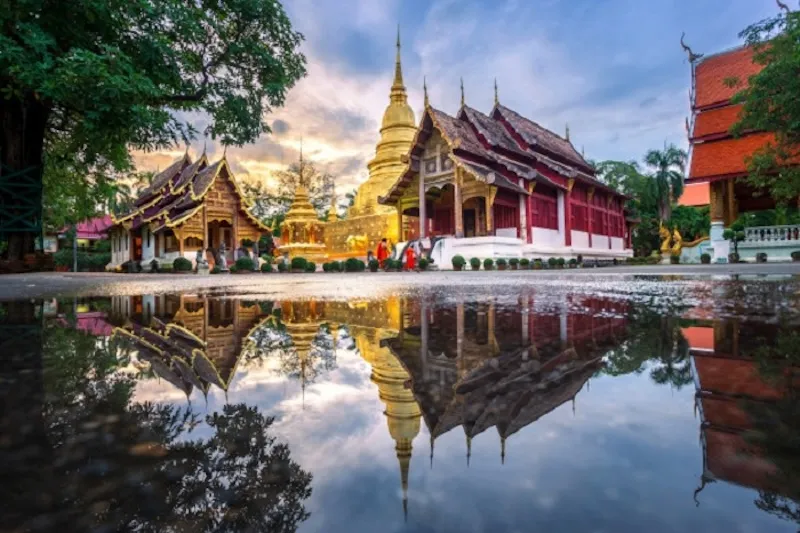 Wat Phra Singh với kiến trúc Lanna tại Chiang Mai