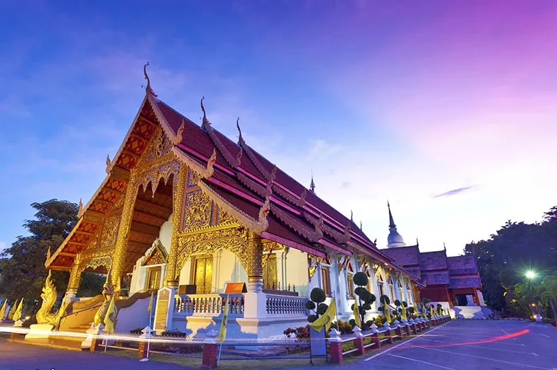 Wat Phra Singh với kiến trúc Lanna tại Chiang Mai