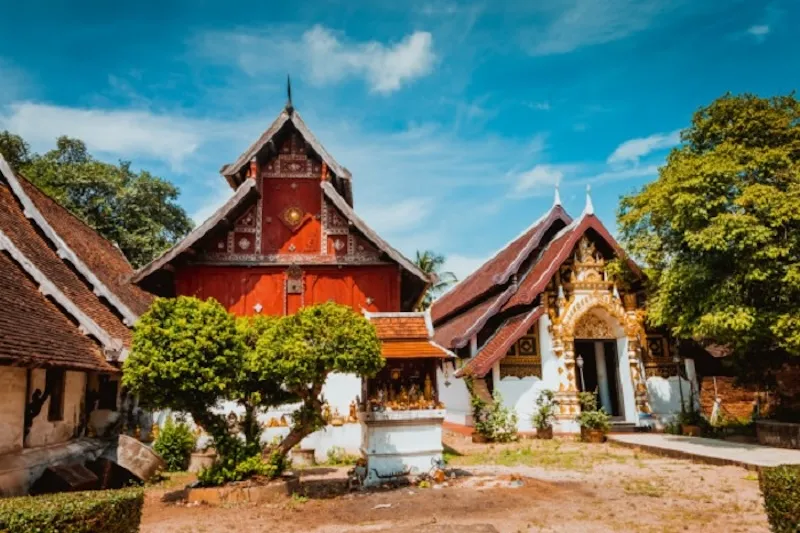 Wat Phra Singh với kiến trúc Lanna tại Chiang Mai