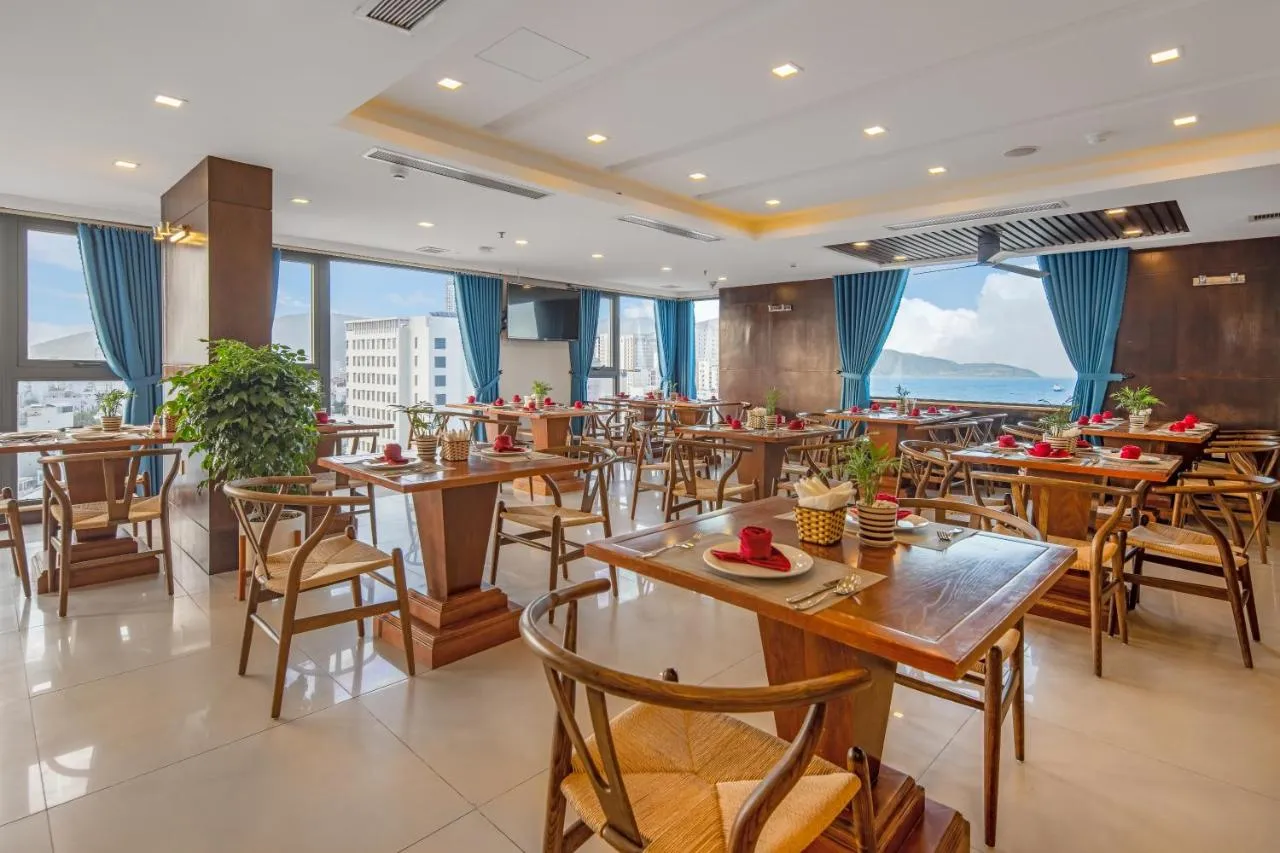 White Sand Hotel and Apartment, khách sạn đạt chuẩn quốc tế gần biển Mỹ Khê