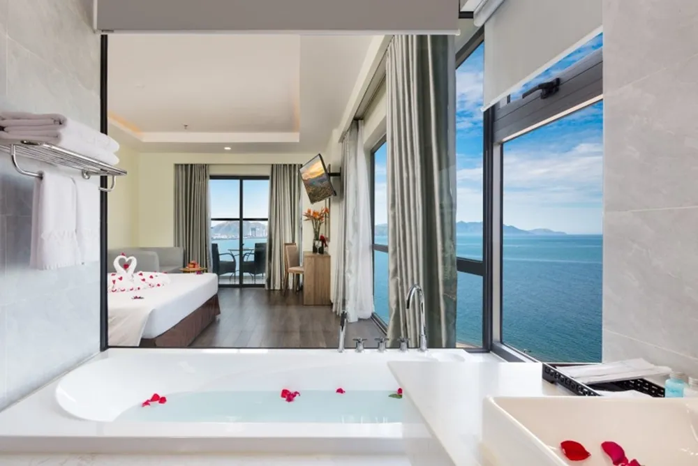 Xavia Hotel – Khách sạn 4 sao sở hữu view bao trọn vịnh Nha Trang