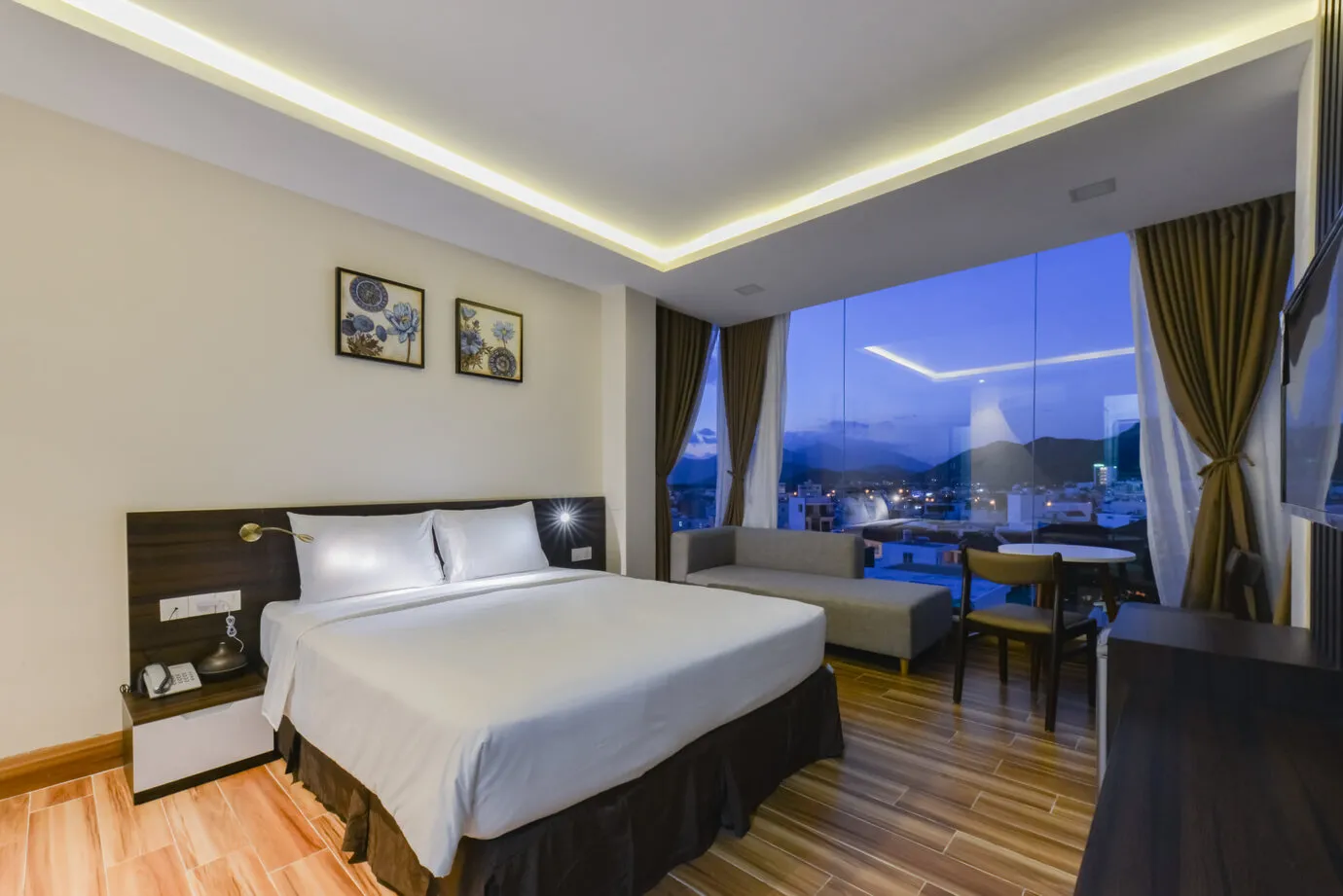 Yến Vàng Hotel & Apartment – Khách sạn mang phong cách trang nhã gần trung tâm phố biển Nha Trang