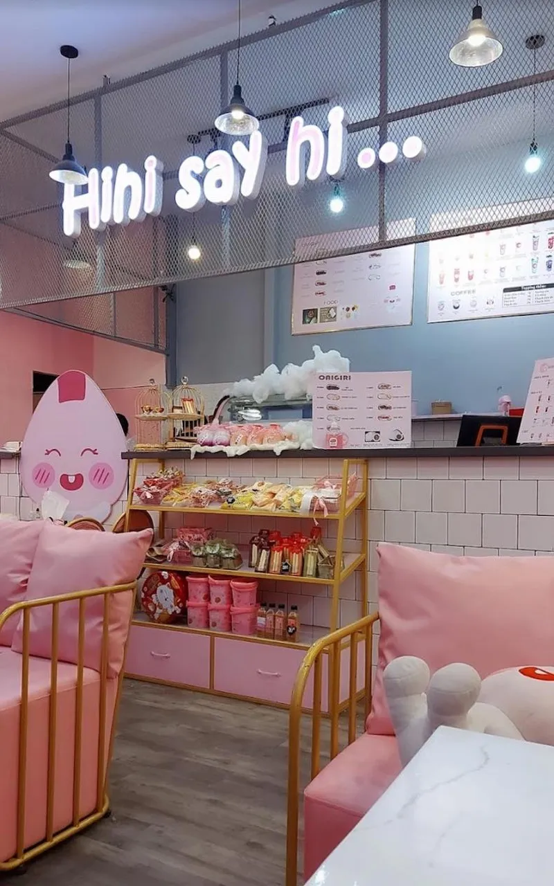 Yêu màu hồng thì đến ngay Hihi Onigiri, Coffee Milktea cùng MIA.vn thôi nào